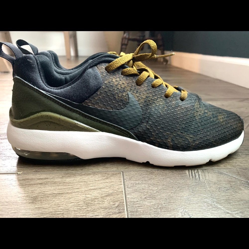 Olive green snake skin Nike tennis shoes